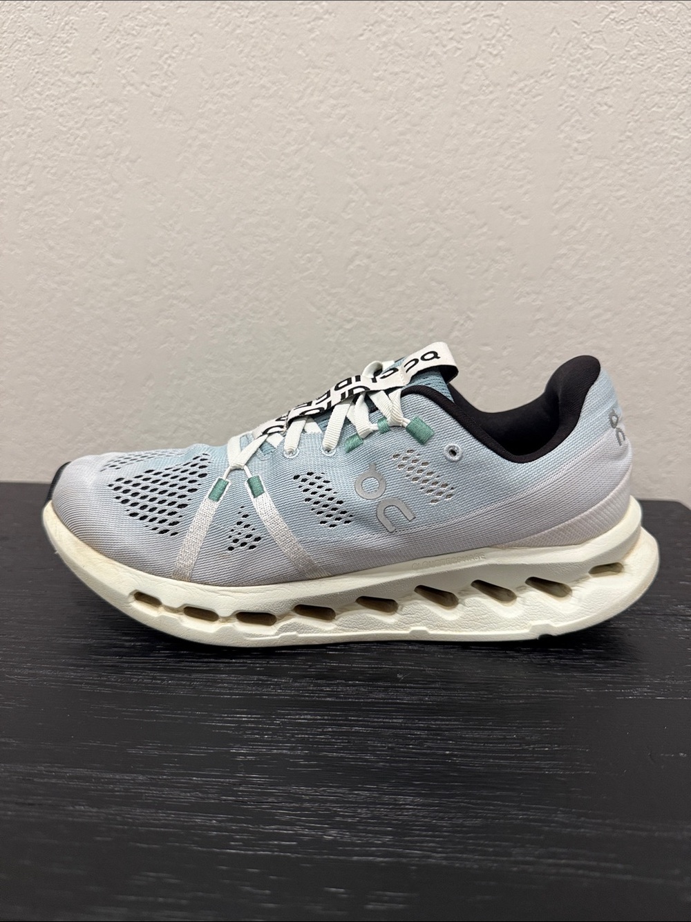 Women’s Size 10 W10 On Cloud Running Light Blue and Gray Athletic Training Shoes